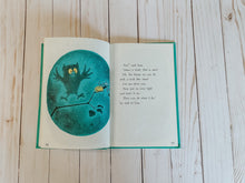 Load image into Gallery viewer, Sam and the Firefly - I can read it by myself -Beginner books - P.D Eastman - vintage copy 1958
